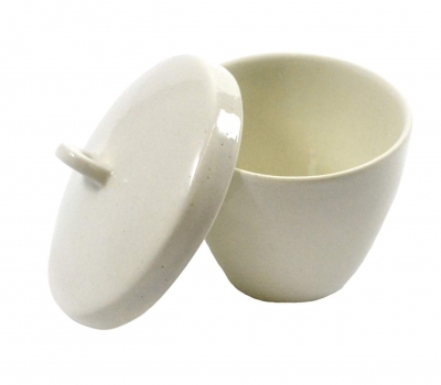 Crucible with Lid Porcelain Low Form